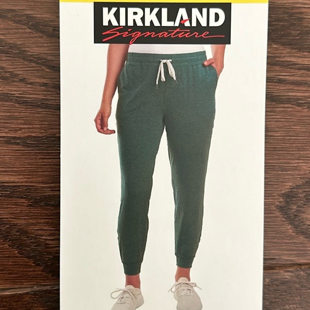 Kirkland signature lightweight joggers GREEN